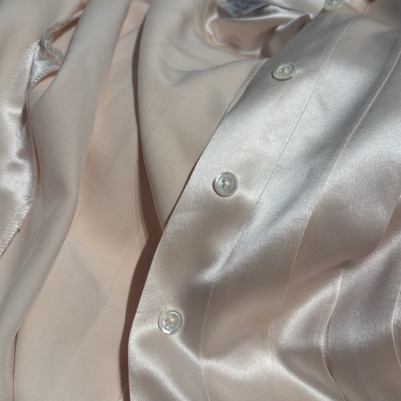 CHANEL BLOUSE WITH CLOVER BUTTONS M 38 EUR SILK SATIN BLOUSE SILK TOP - Picture 11 of 13